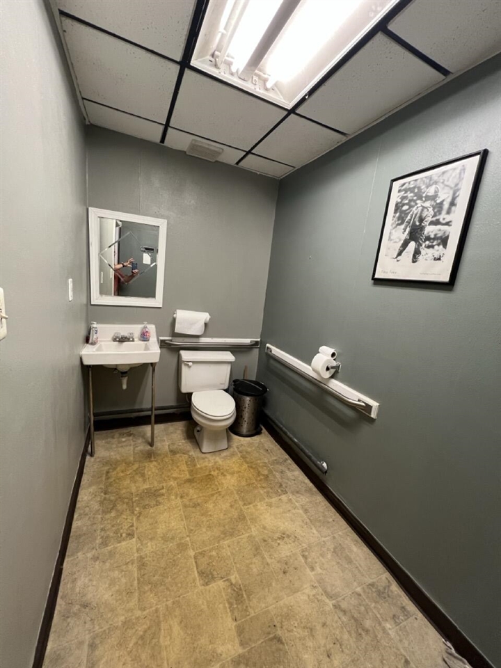 731 & 733 W Michigan Avenue Property Photo 17