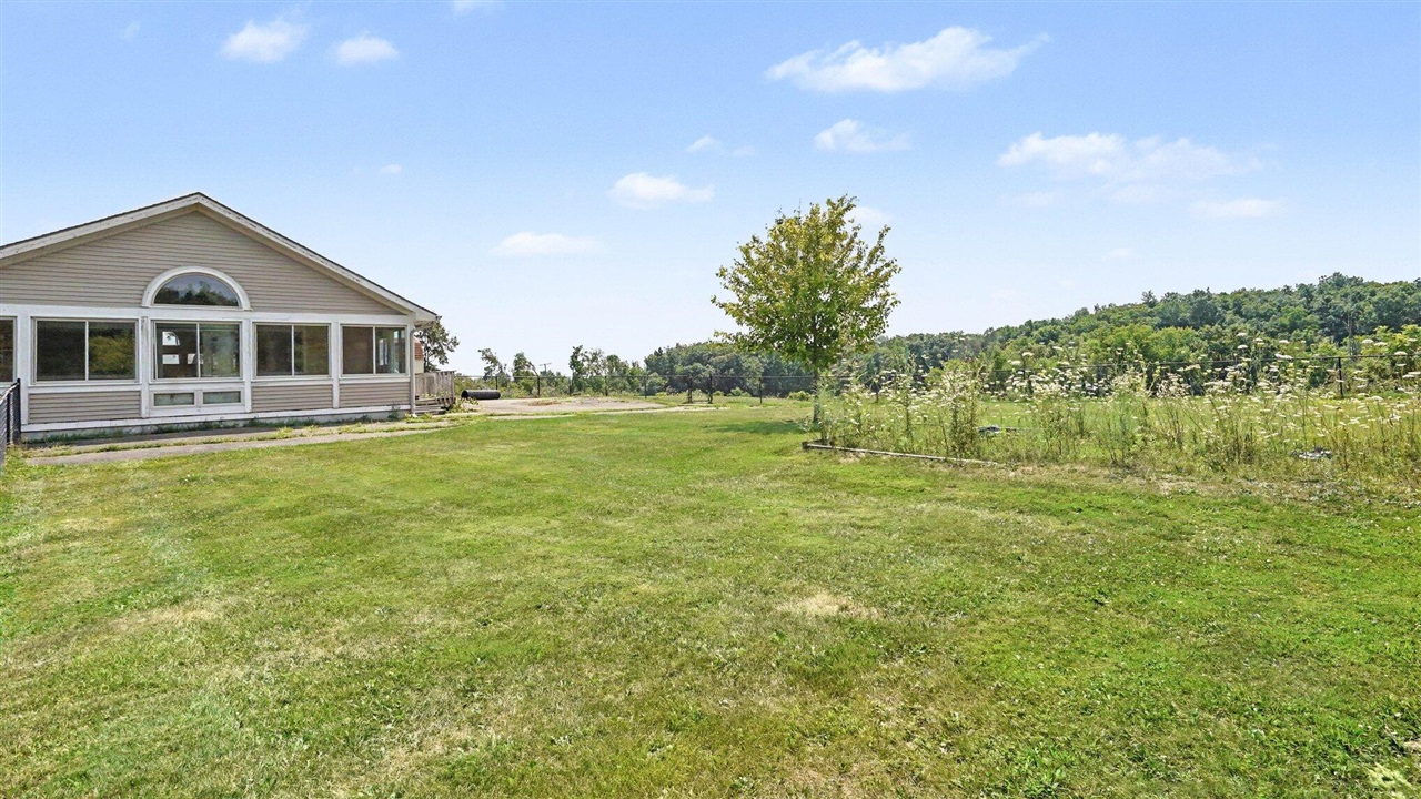 8753 Pleasant Lake Road Property Photo 28