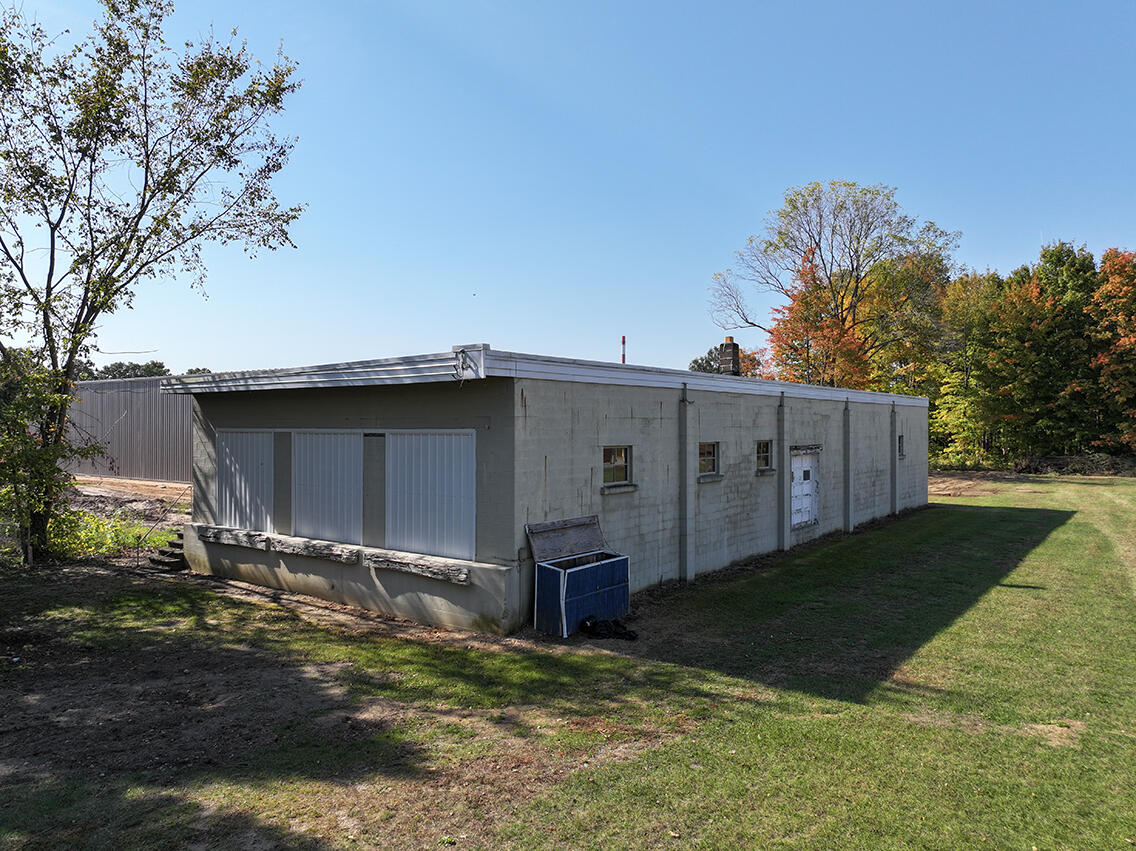 57582 N Main Street Property Photo 1