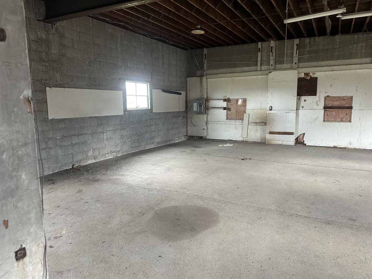 57582 N Main Street Property Photo 11