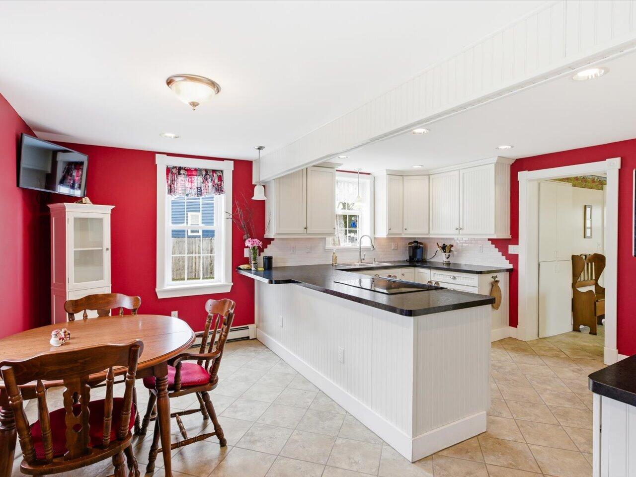 119 Union Street Property Photo 9