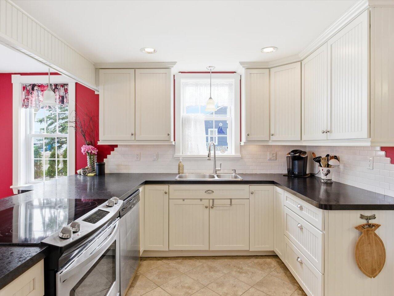 119 Union Street Property Photo 12
