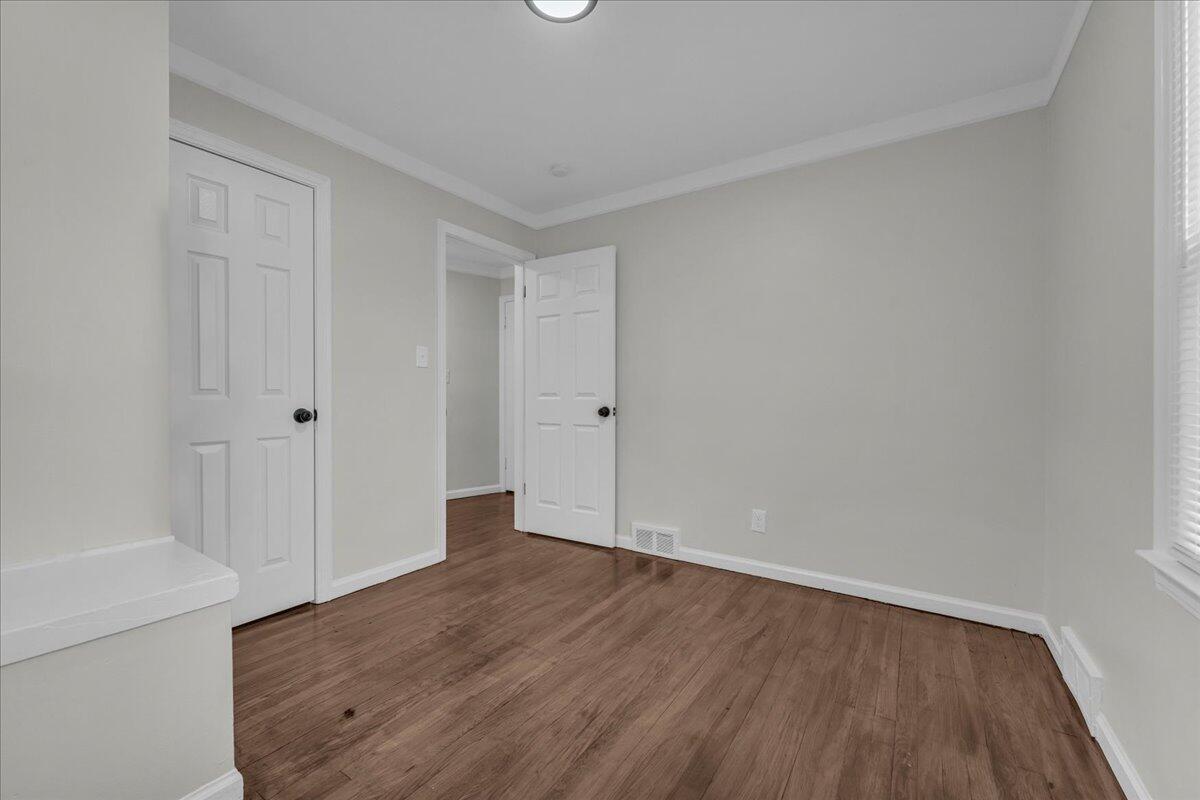 17217 Plainview Avenue Property Photo 17