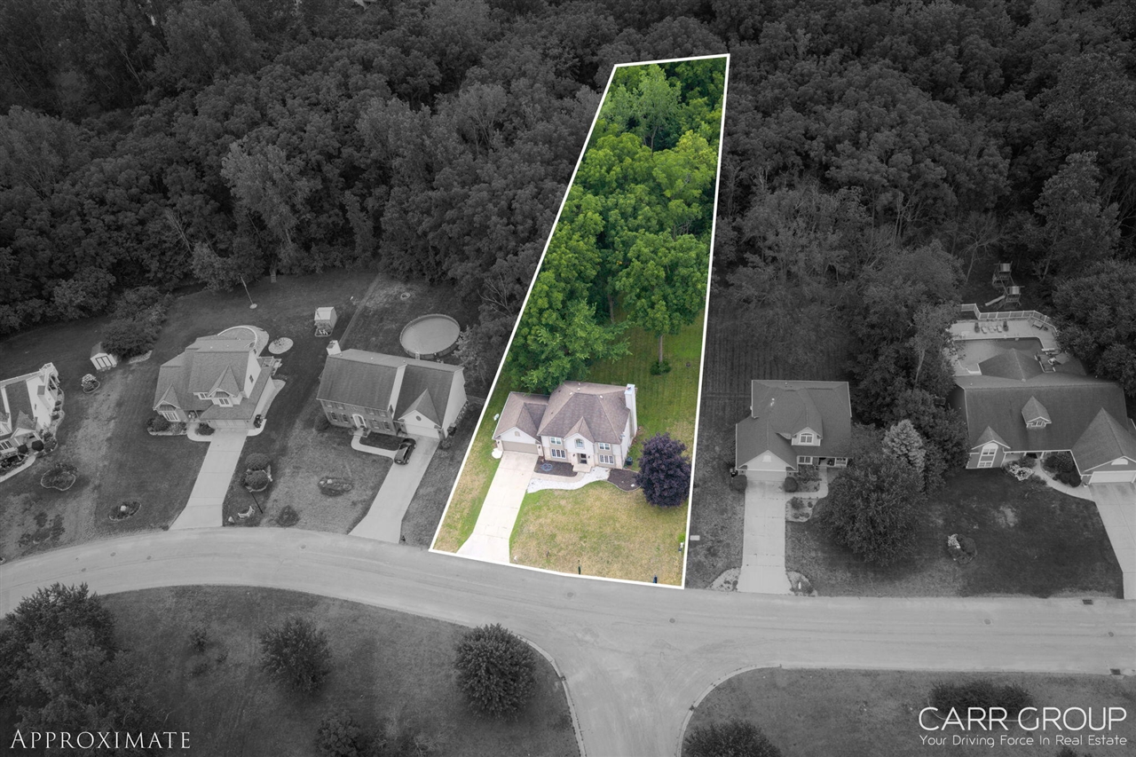 1286 Bentree Property Photo 3