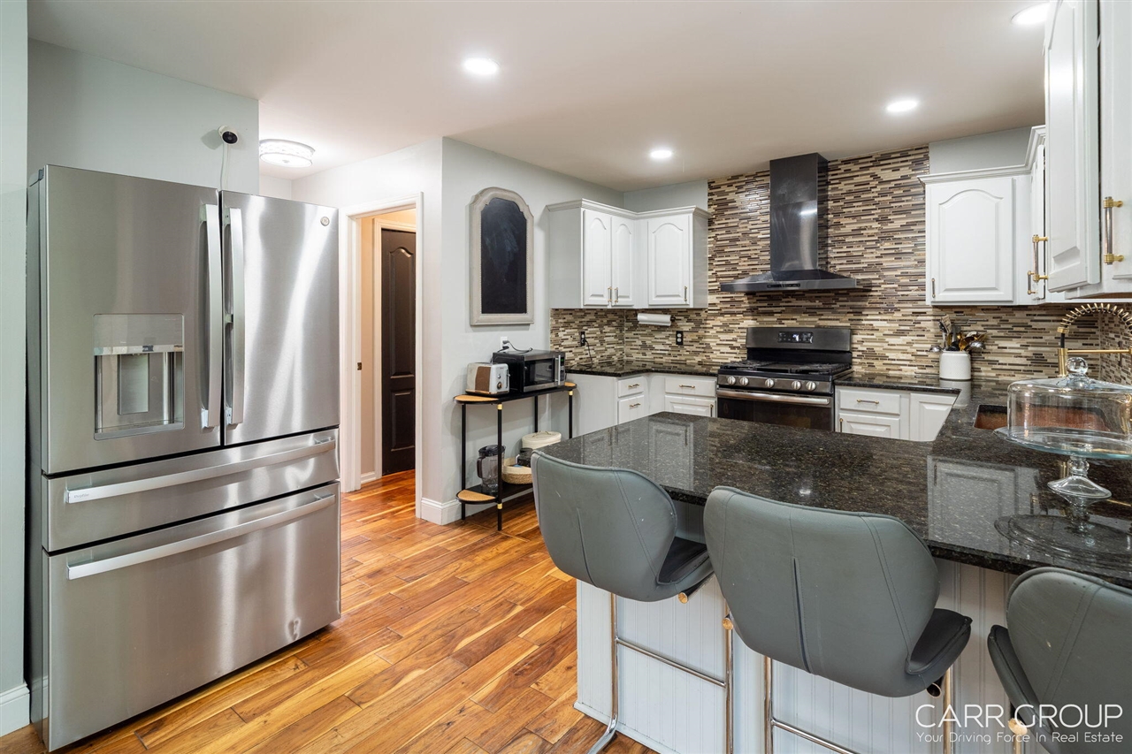 1286 Bentree Property Photo 12