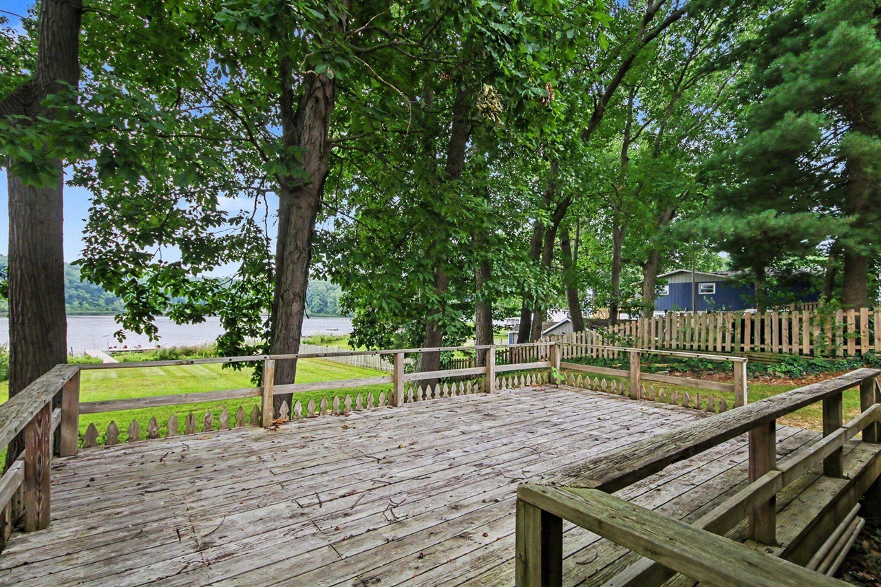 12093 Winans Drive Property Photo 6