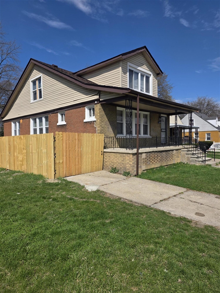 13395 Hampshire Street Property Photo 4