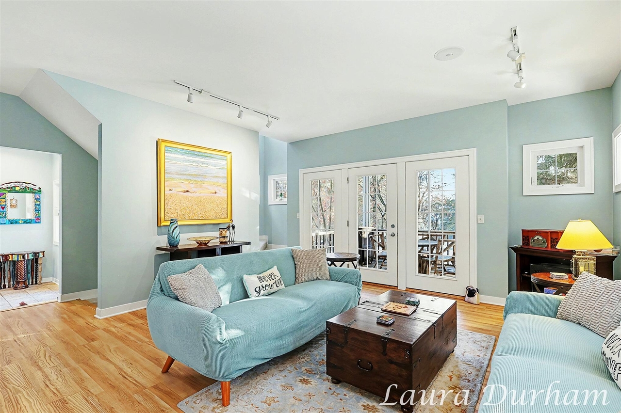 6925 2nd Street Property Photo 8