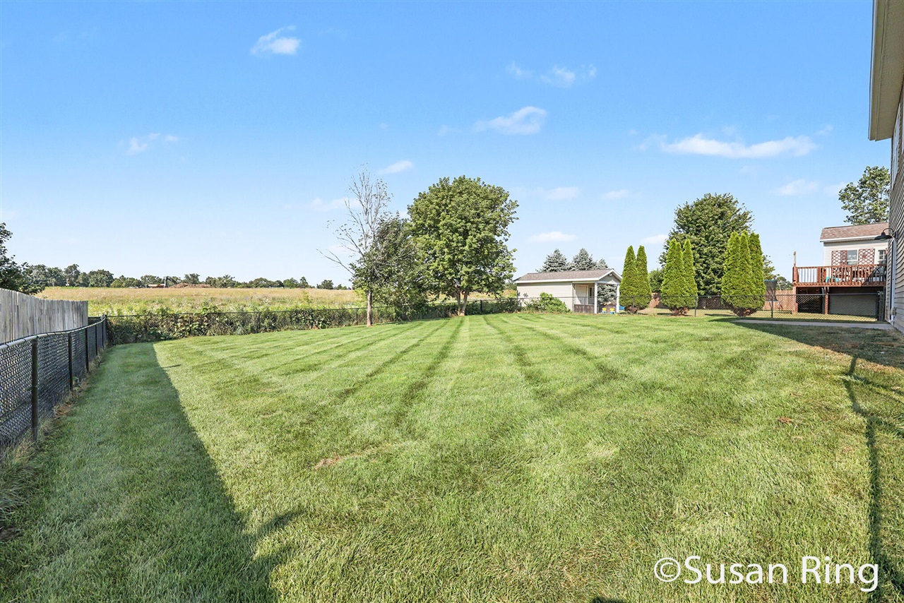 282 Vansen Drive Property Photo 29