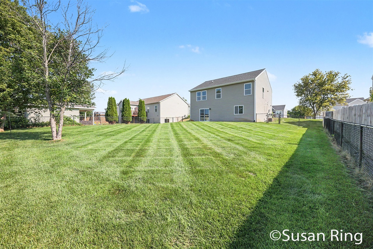 282 Vansen Drive Property Photo 30