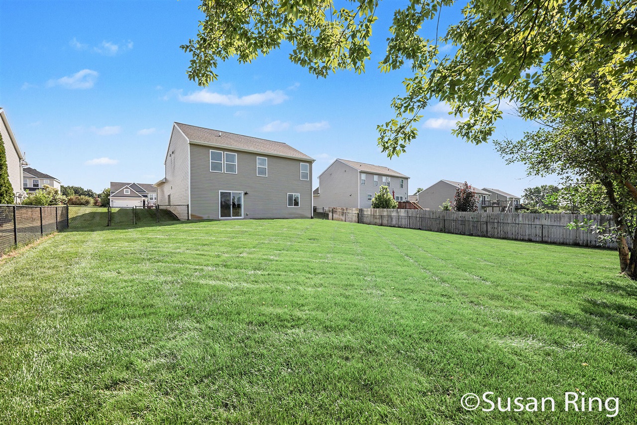 282 Vansen Drive Property Photo 32