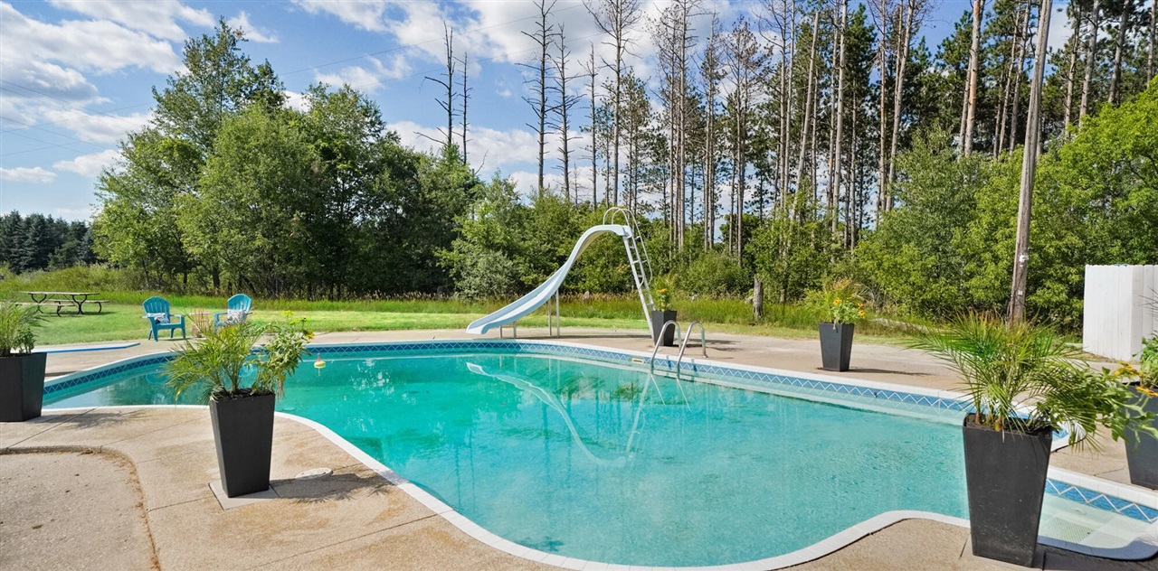4500 W Howard City-edmore Property Photo 10