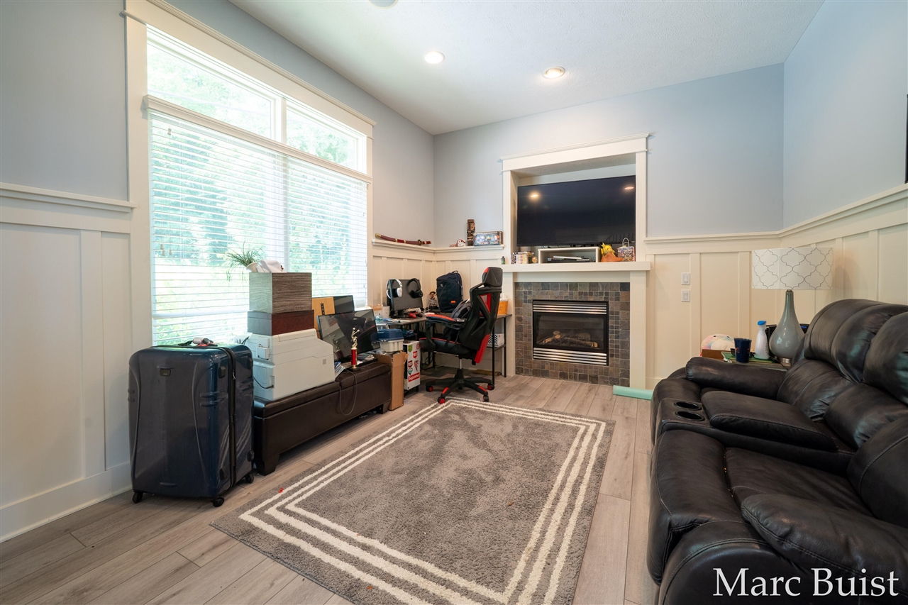 421 N Lake Drive Property Photo 27