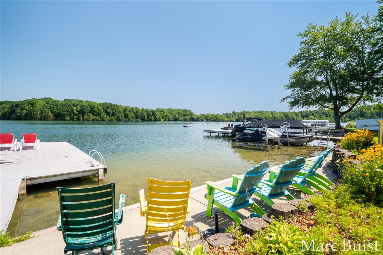 421 N Lake Drive Property Photo 44