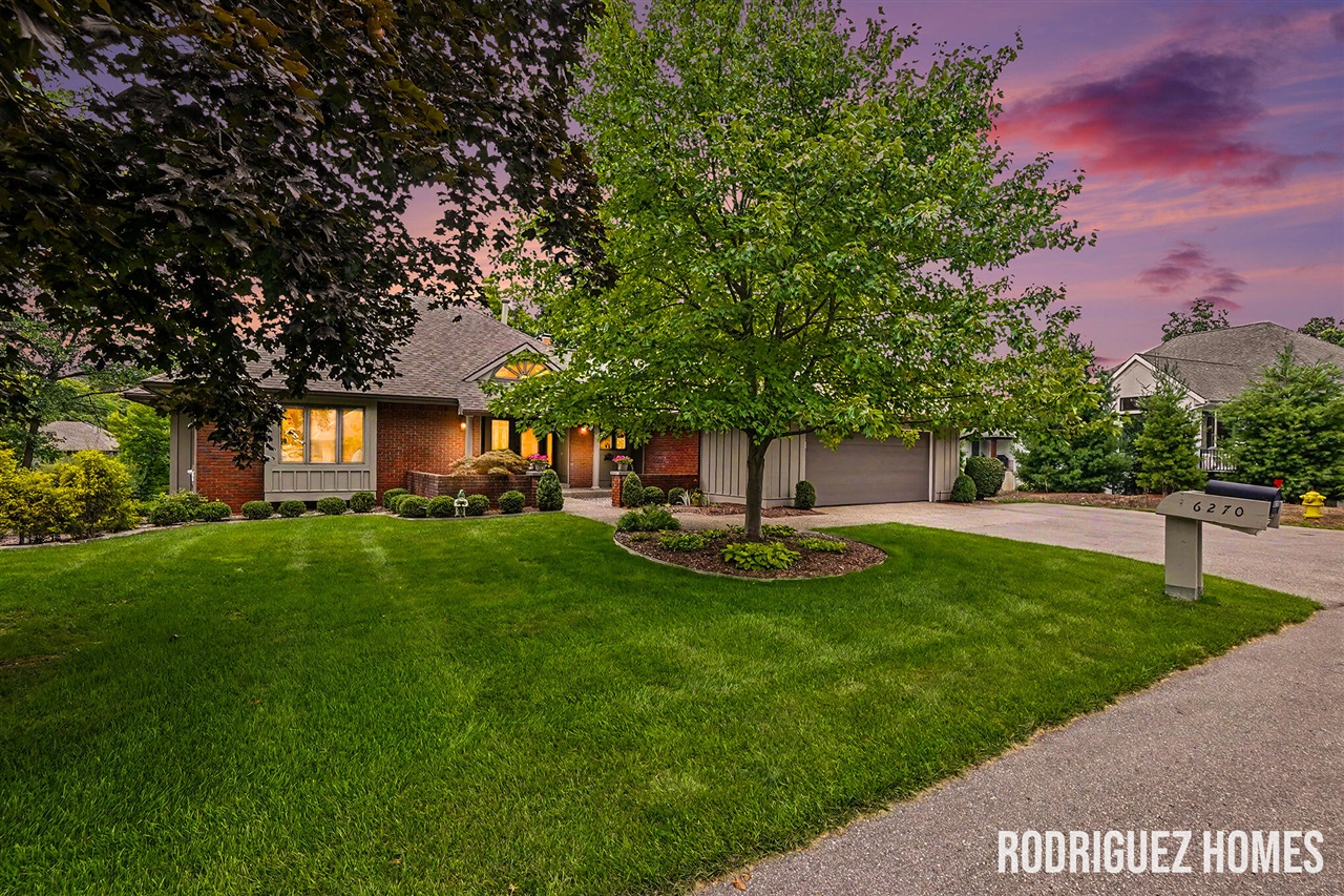 6270 Heathmoor Court Property Photo 1