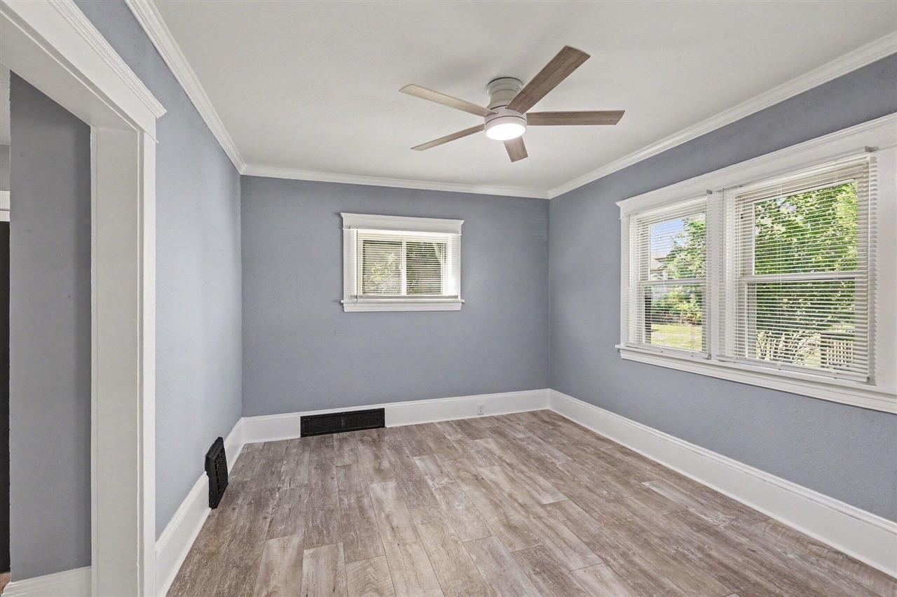 113 E Robinson Street Property Photo 9