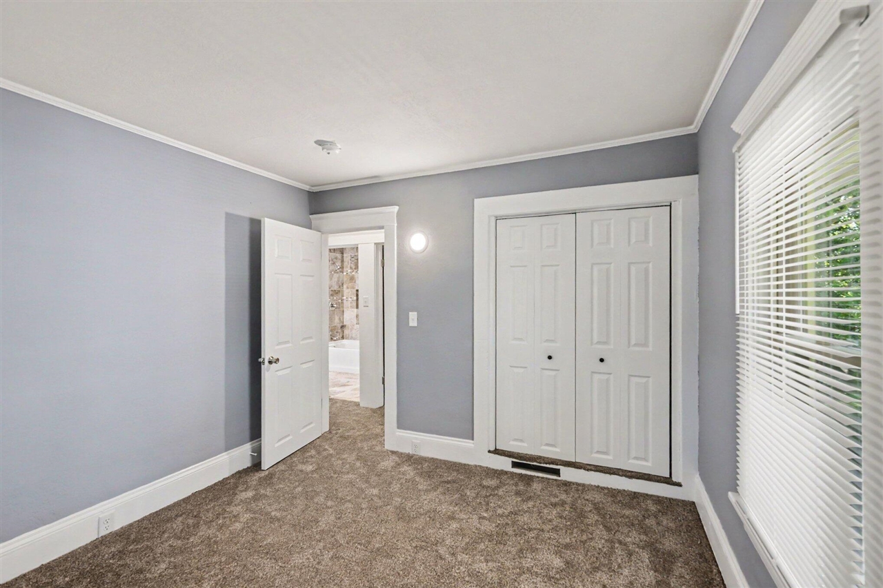 113 E Robinson Street Property Photo 14