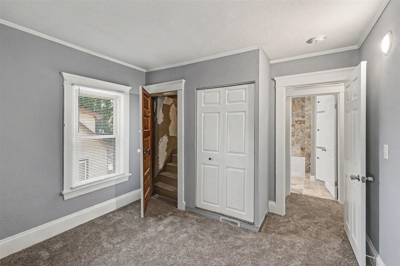 113 E Robinson Street Property Photo 19