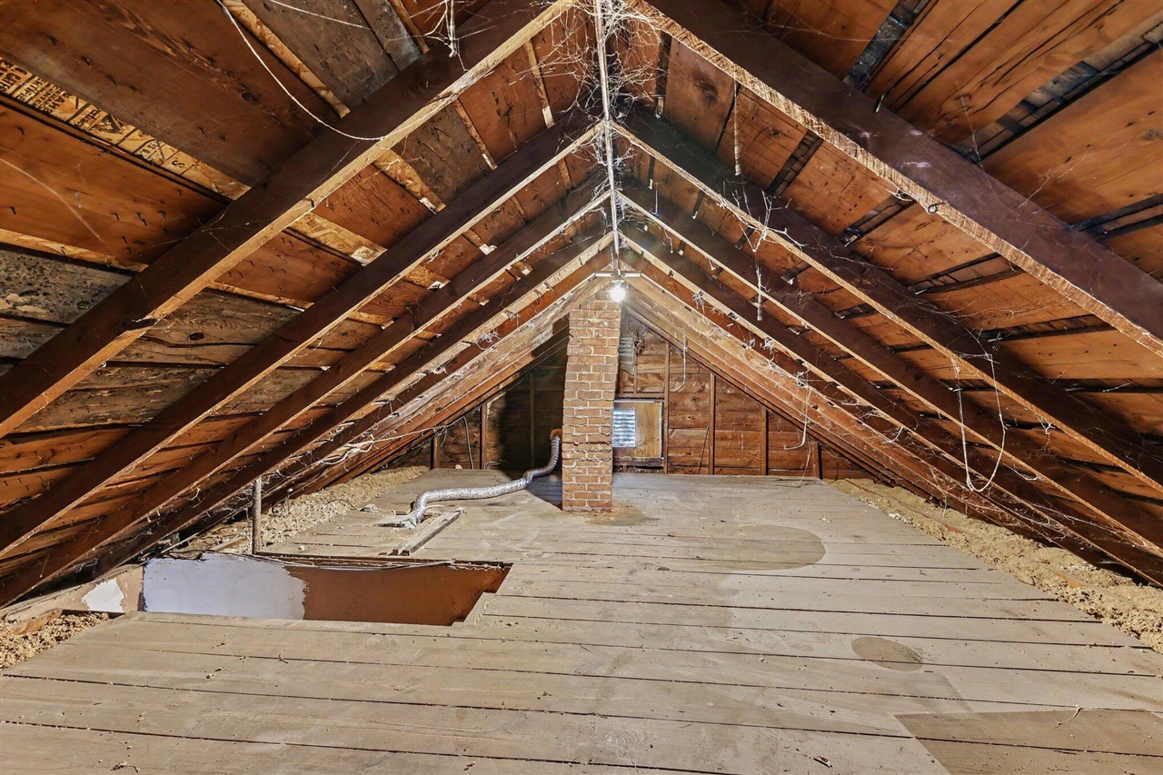 113 E Robinson Street Property Photo 21