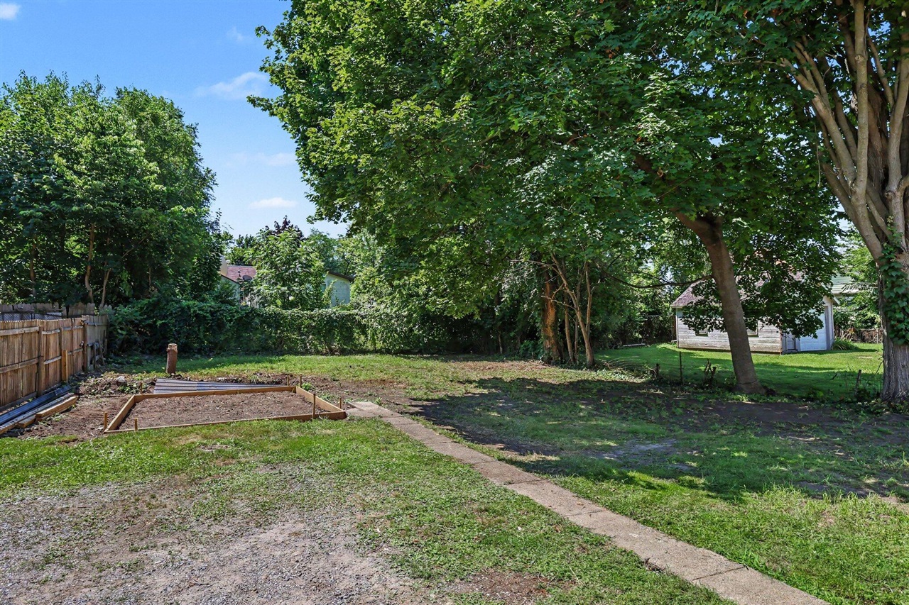 113 E Robinson Street Property Photo 26