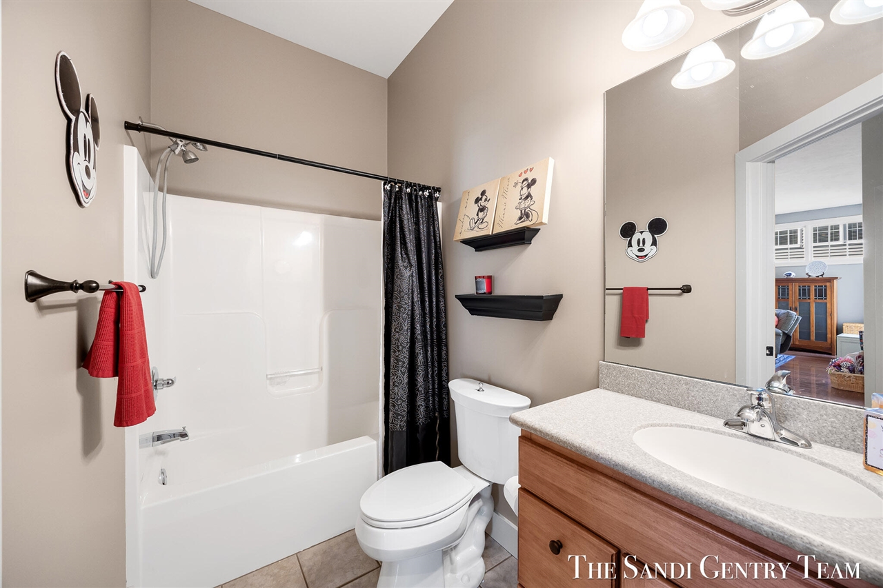17644 Dustin Drive Property Photo 32