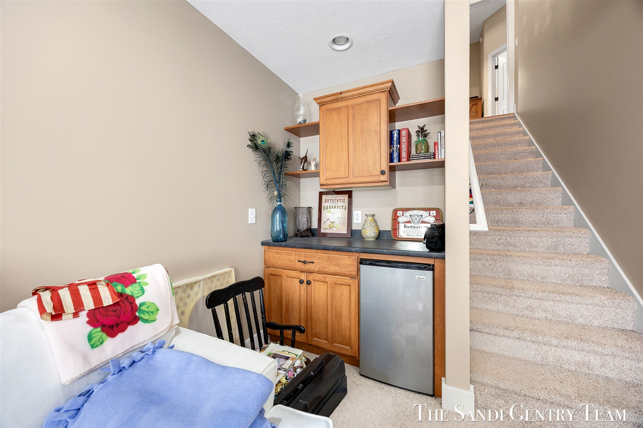 17644 Dustin Drive Property Photo 35
