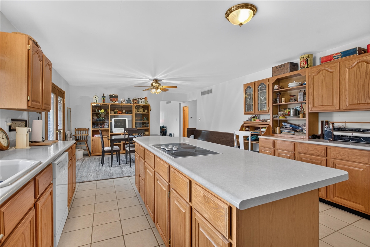 15281 U.s. 12 Property Photo 11