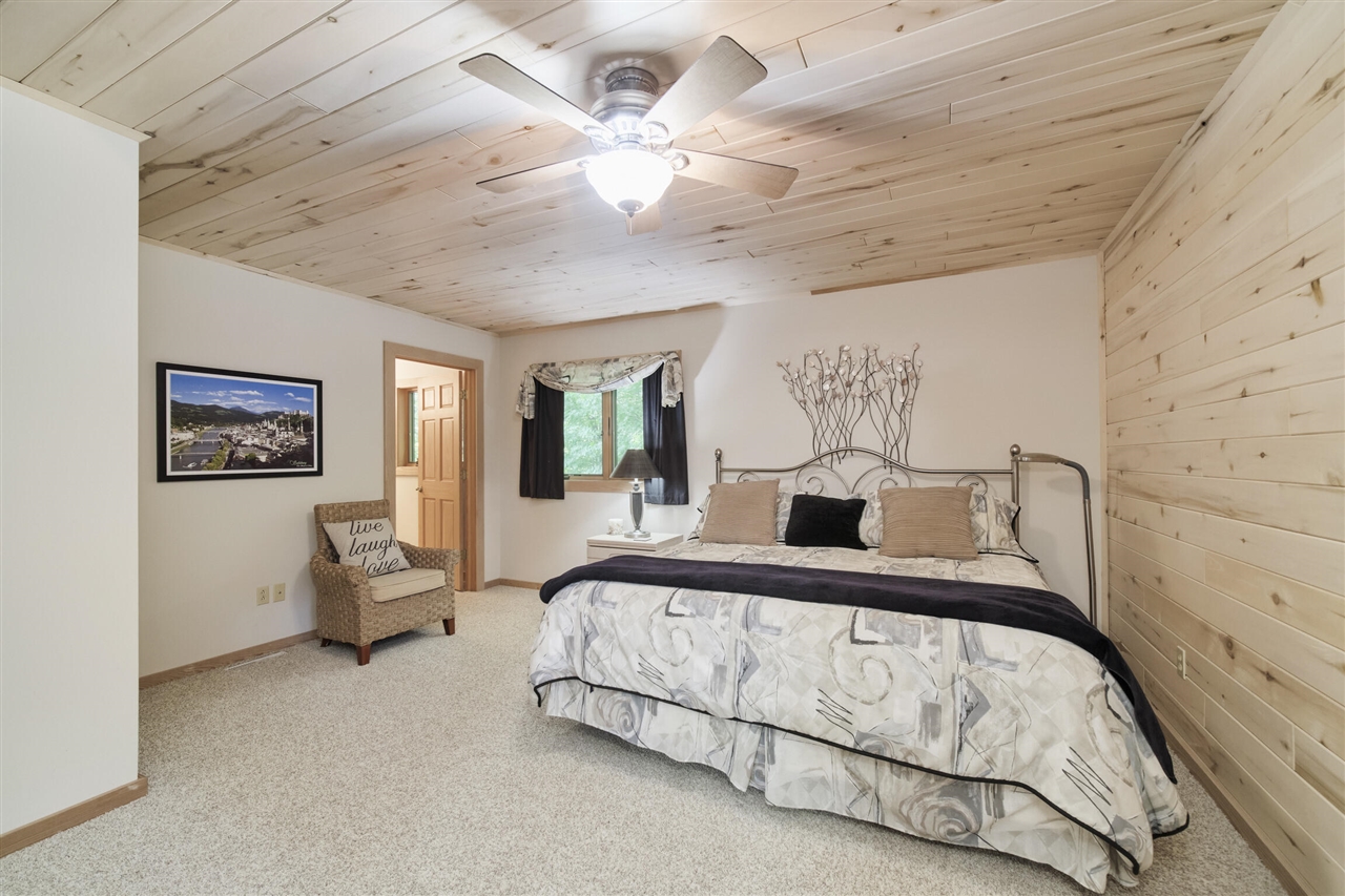 4821 Crescent Beach Road Property Photo 31