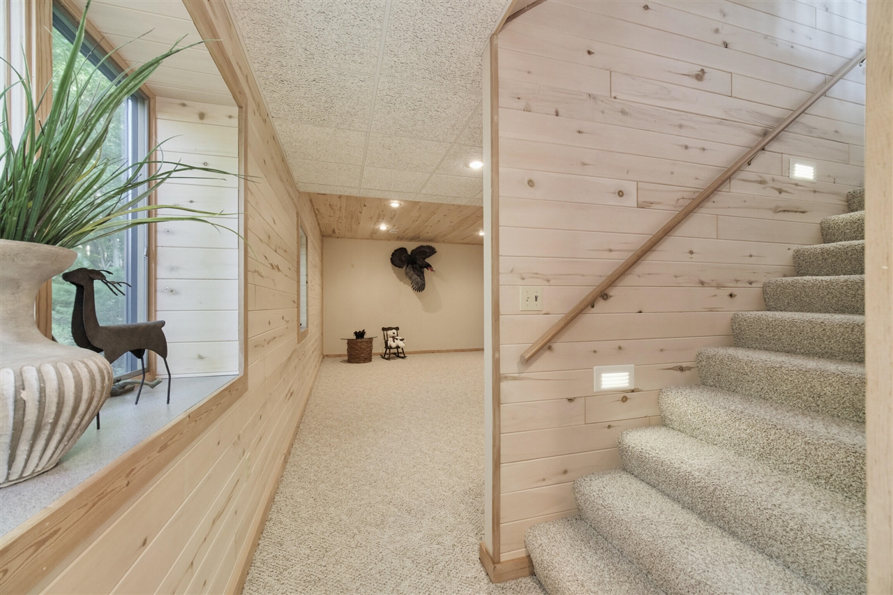 4821 Crescent Beach Road Property Photo 43