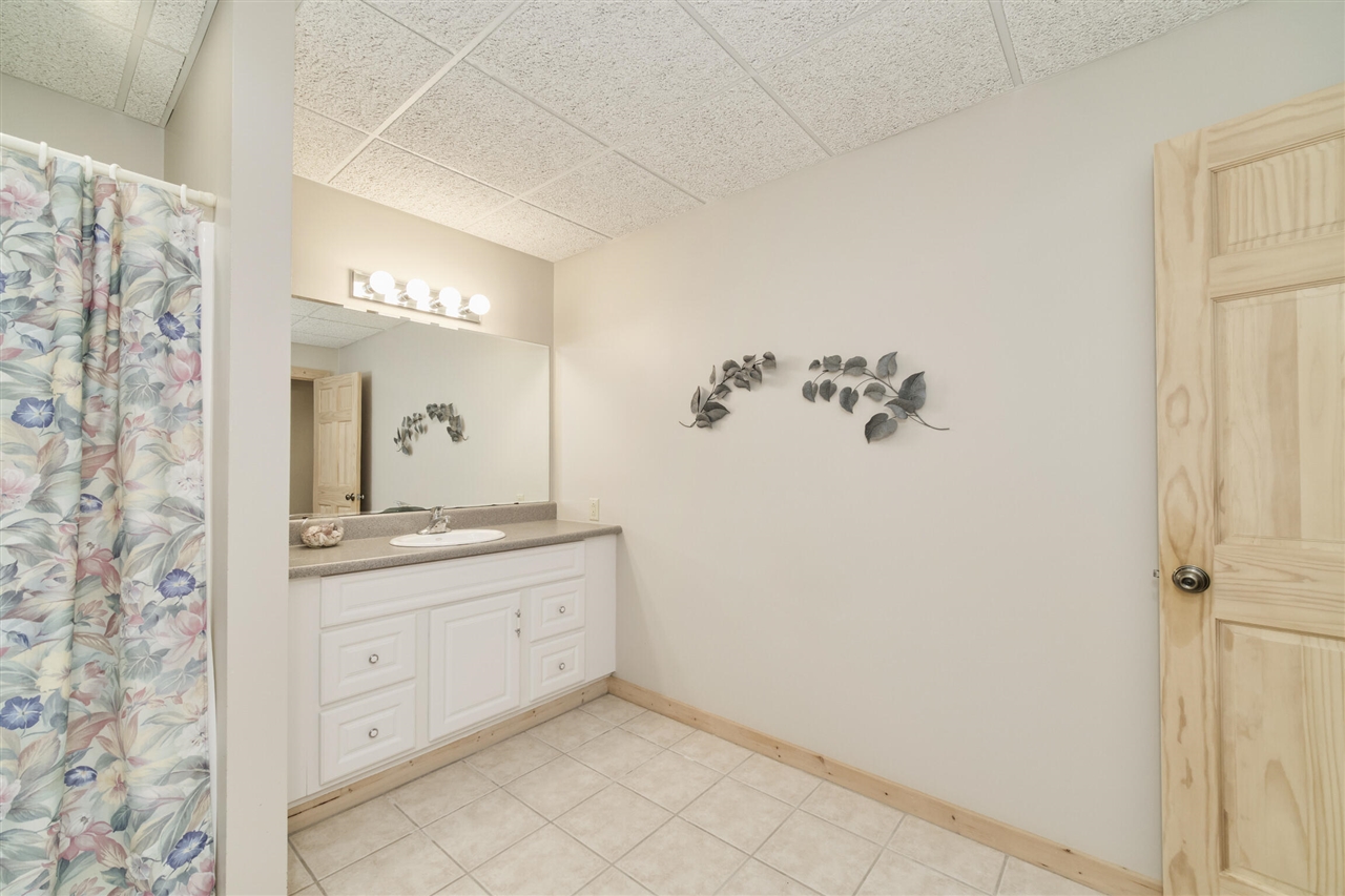 4821 Crescent Beach Road Property Photo 51