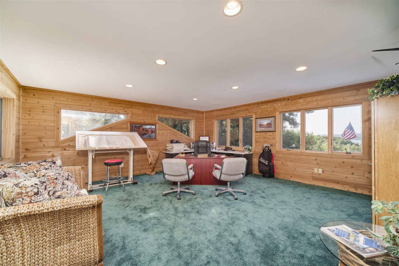 4821 Crescent Beach Road Property Photo 52