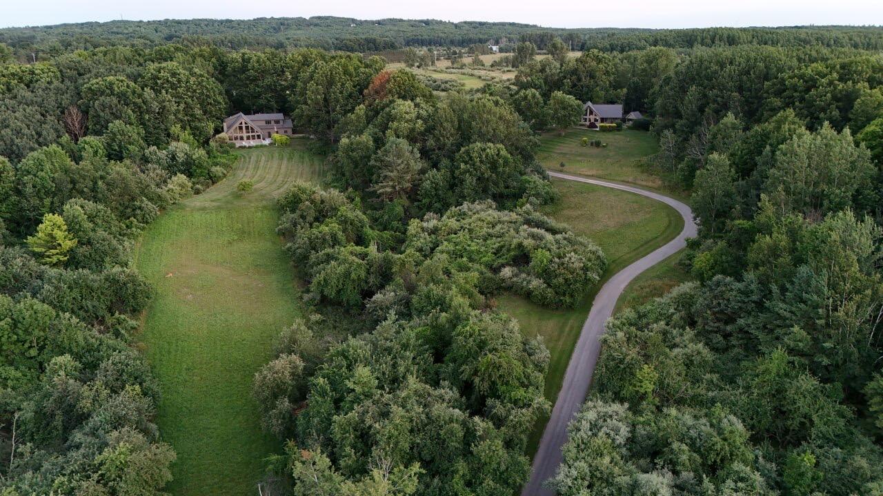 4821 Crescent Beach Road Property Photo 59