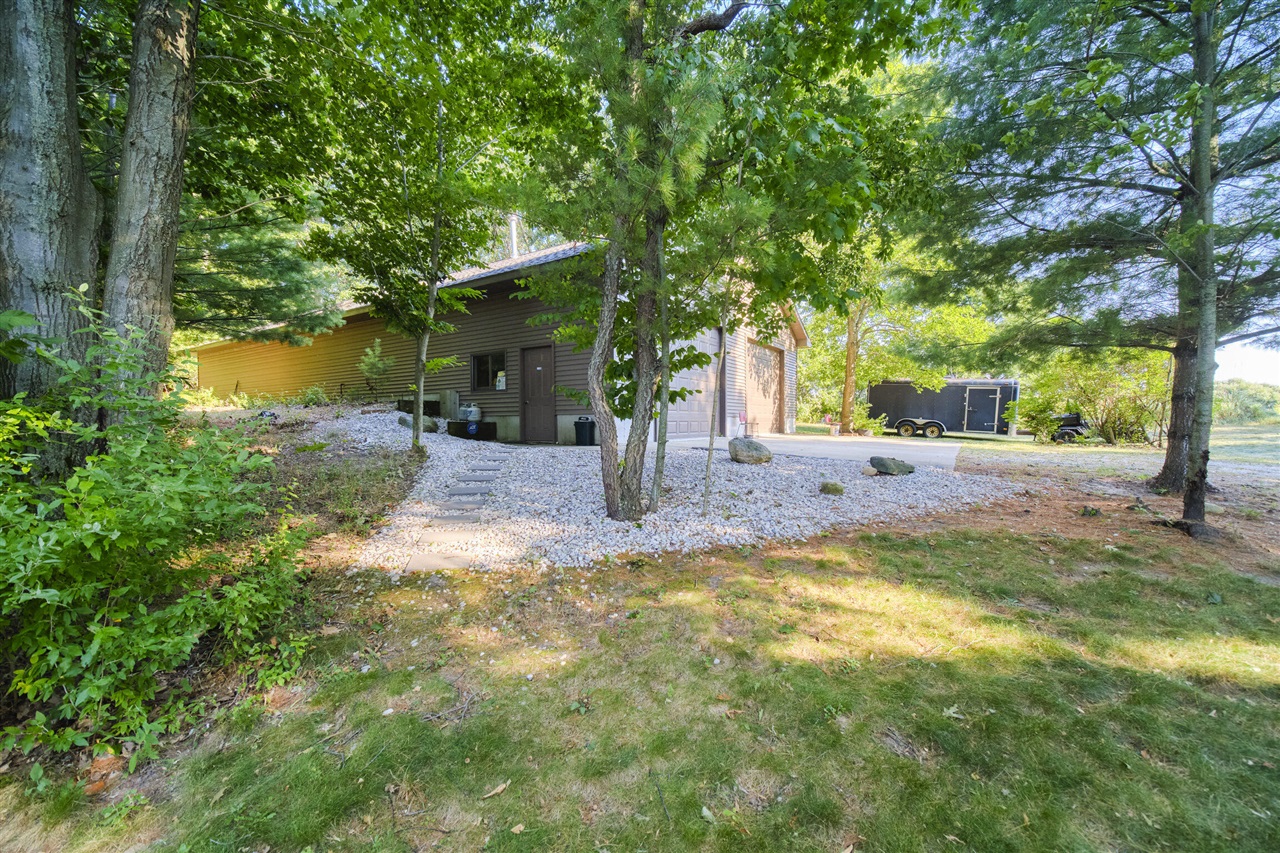4821 Crescent Beach Road Property Photo 70