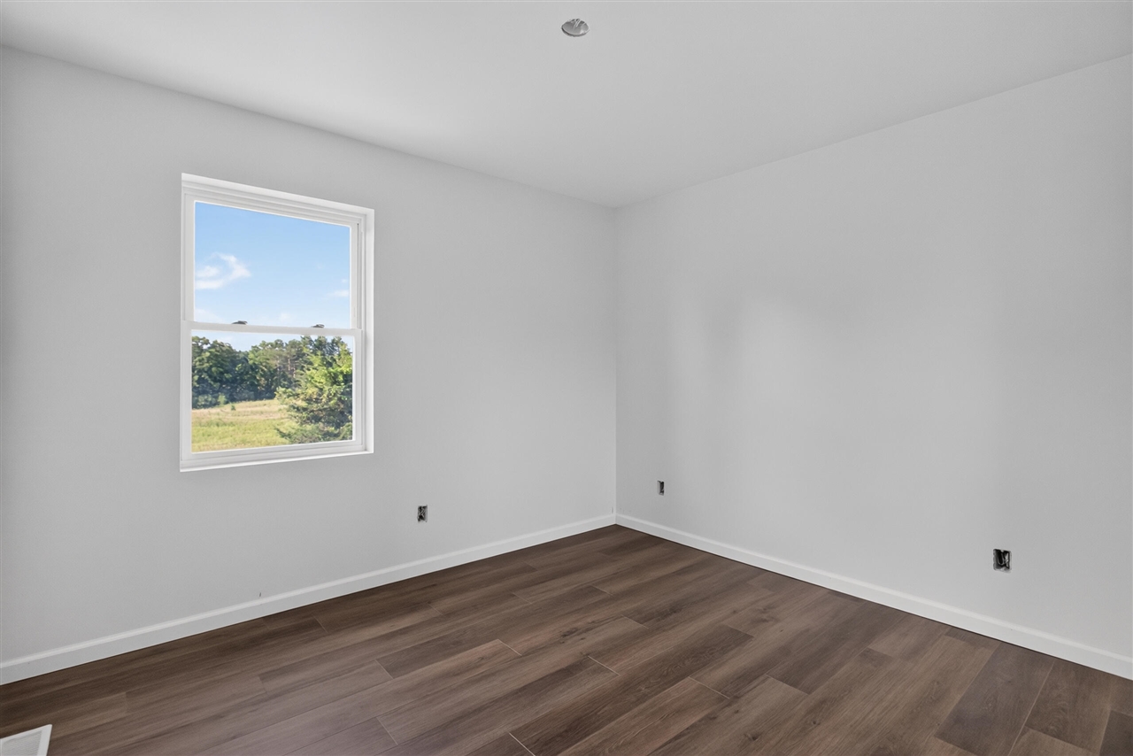 14869 Hilltop Drive Property Photo 20