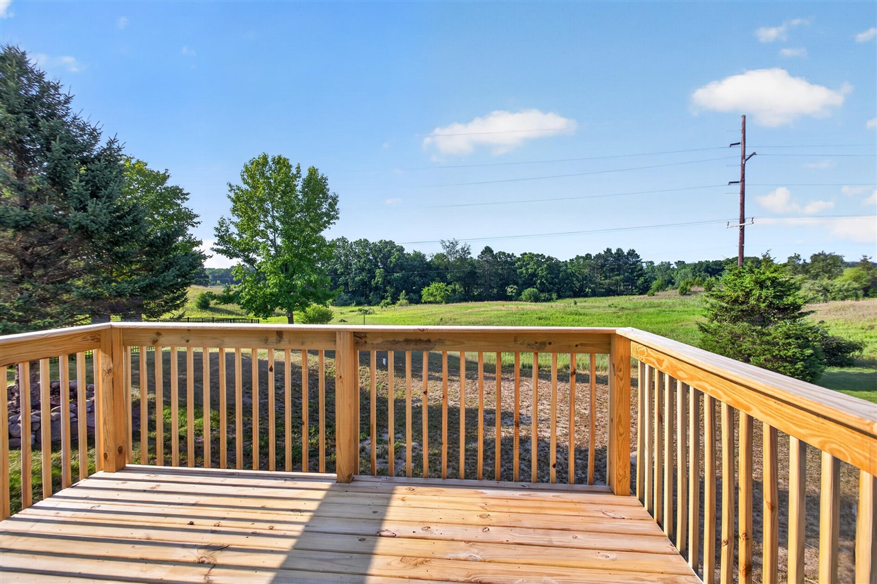 14869 Hilltop Drive Property Photo 31