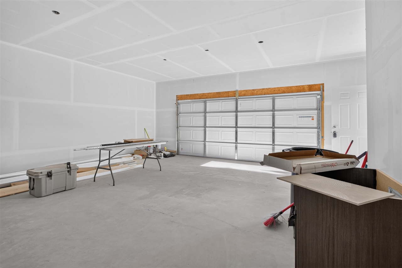 14869 Hilltop Drive Property Photo 33