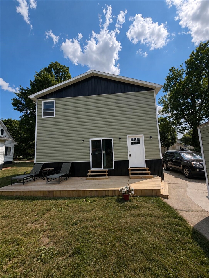 412 4th Avenue Property Photo 2