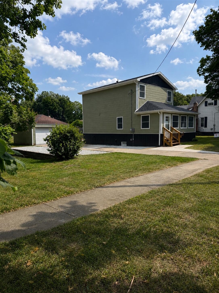 412 4th Avenue Property Photo 17