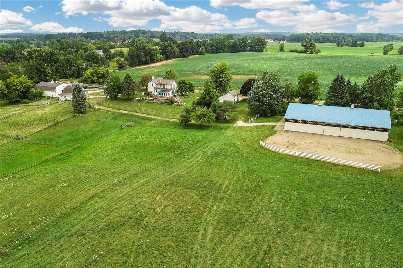 7310 Steinbach Road Property Photo 1