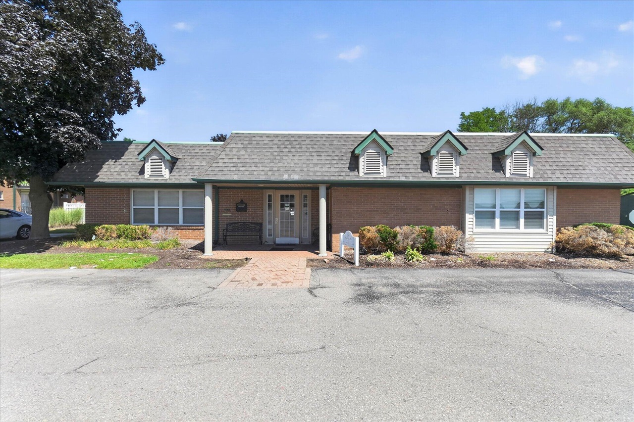 1942 Axtell Drive Property Photo 22