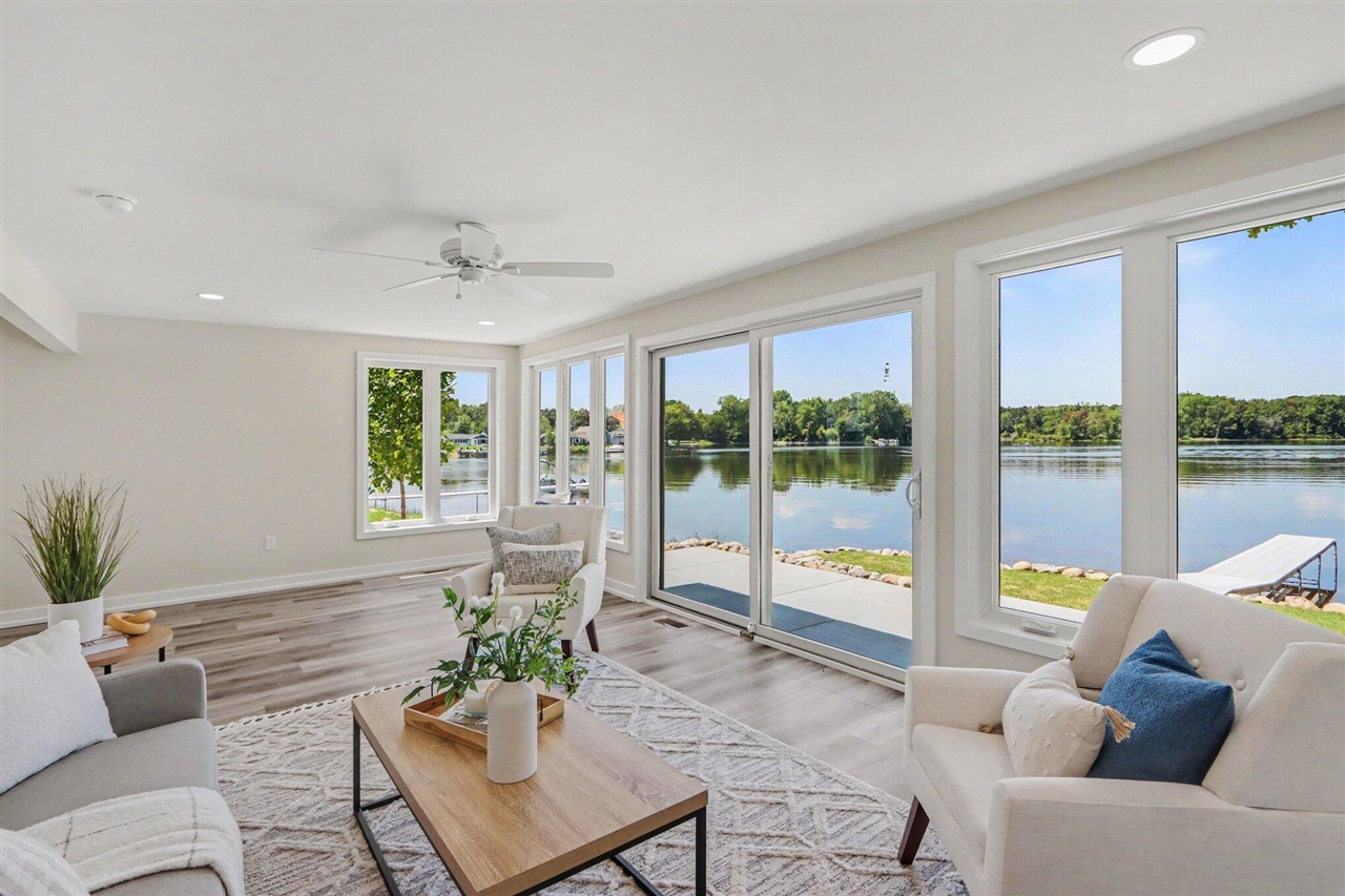 52070 Lake Avenue Property Photo 3