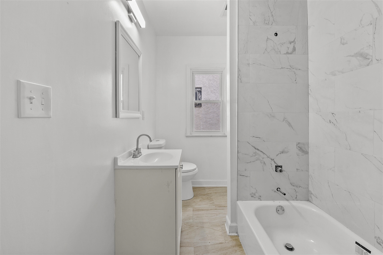 80 Louise Street Property Photo 16