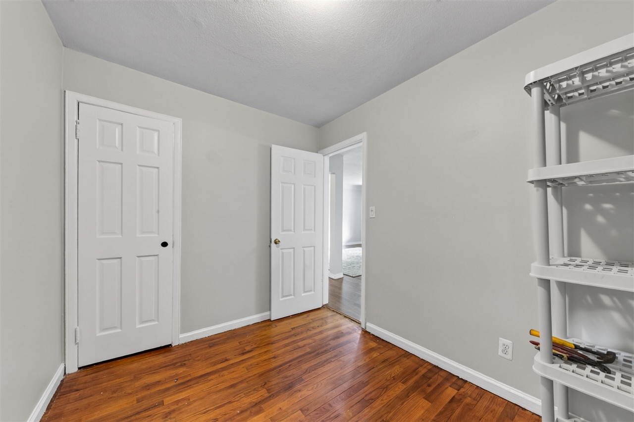 8410 W Newburg Road Property Photo 37