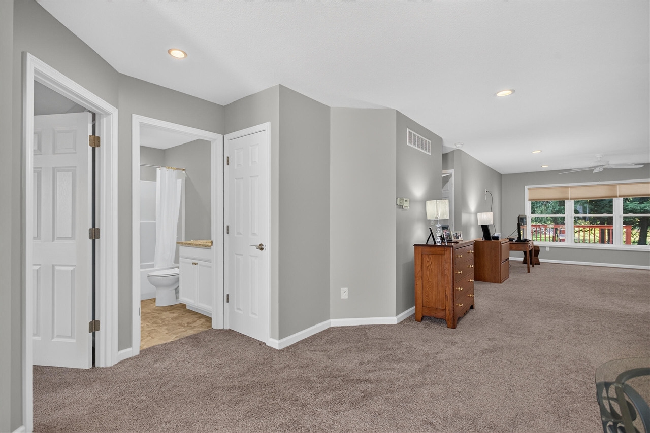 3723 Terrace Hills Lane Property Photo 6