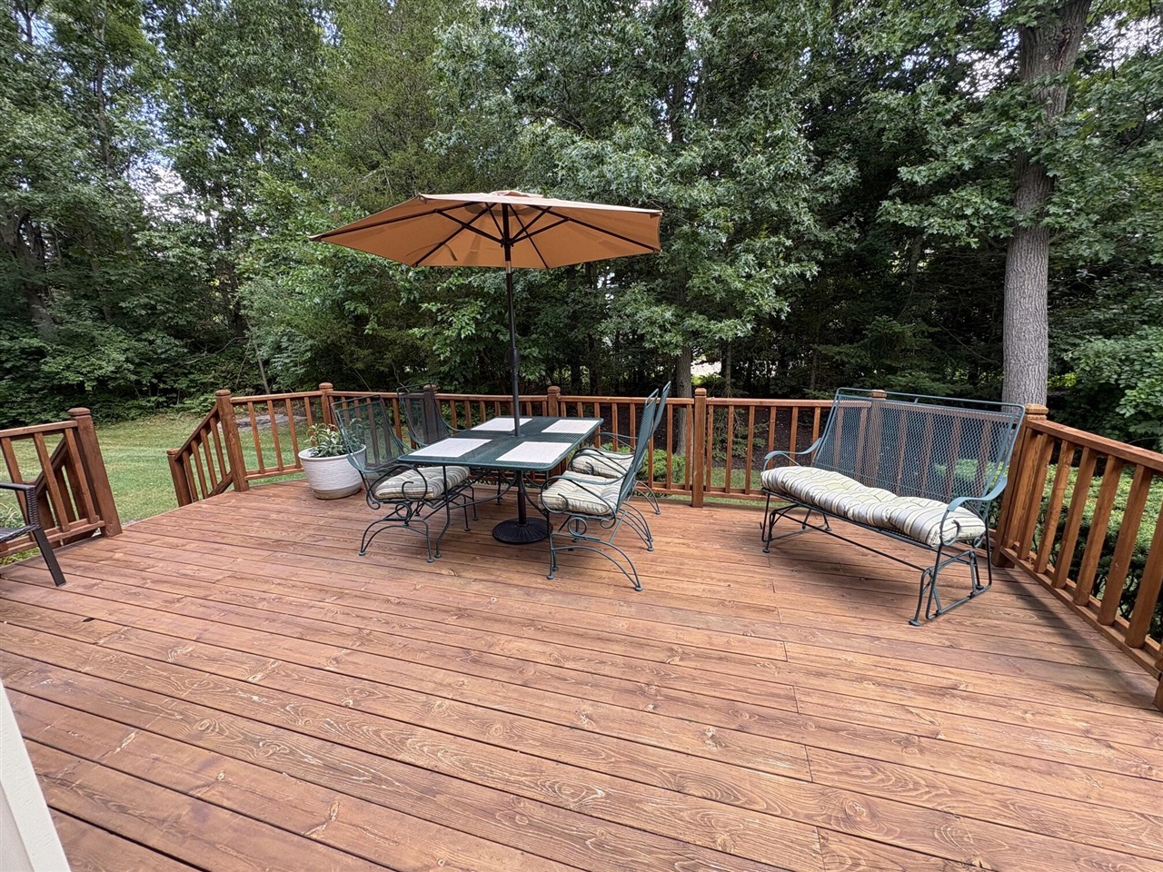 7708 Hunters Pointe Property Photo 15