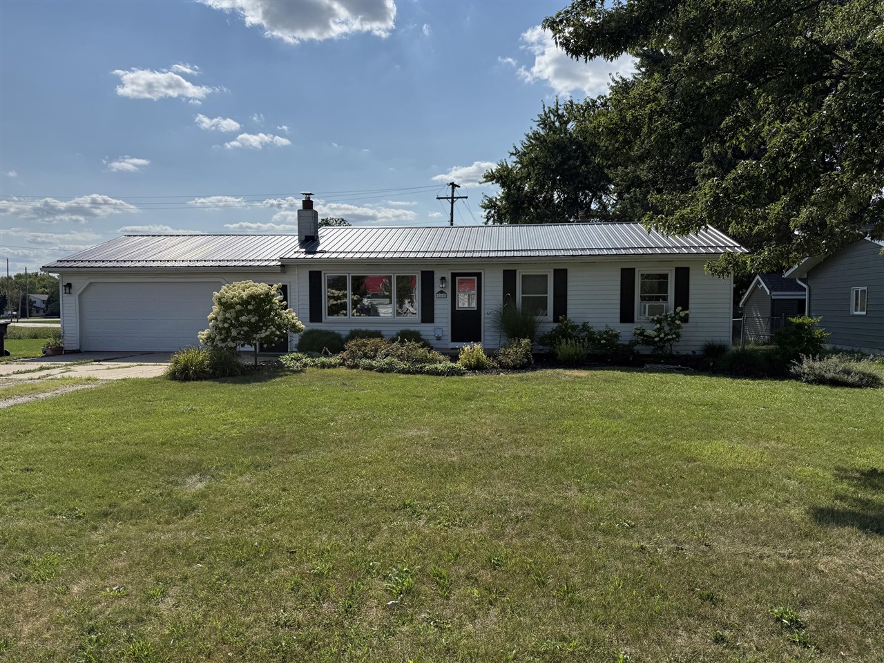 460 3rd Street Property Photo 1