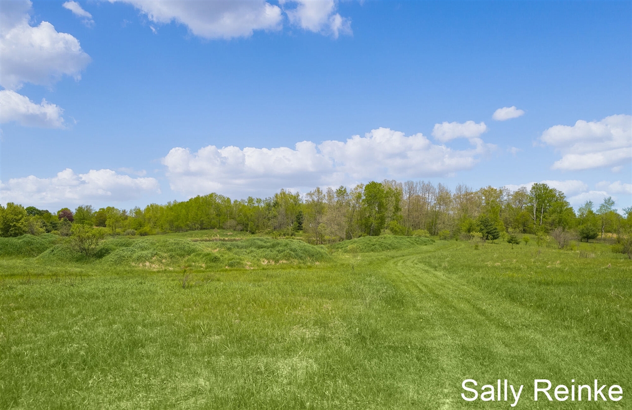 9 Mile Road Property Photo 26