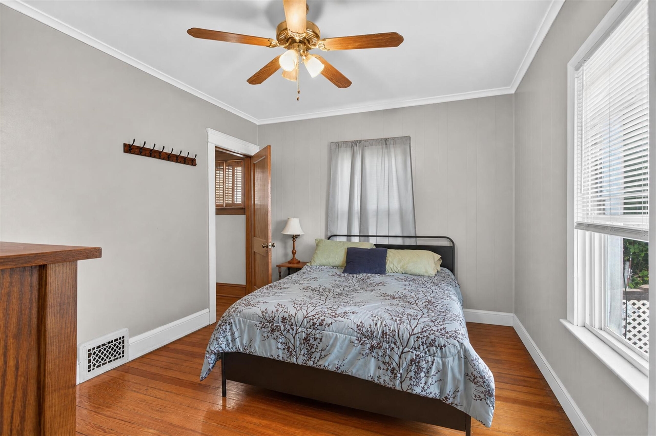 302 Cass Avenue Property Photo 24