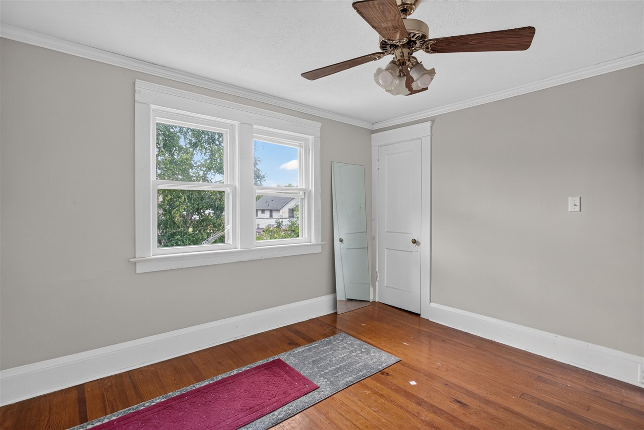 302 Cass Avenue Property Photo 31