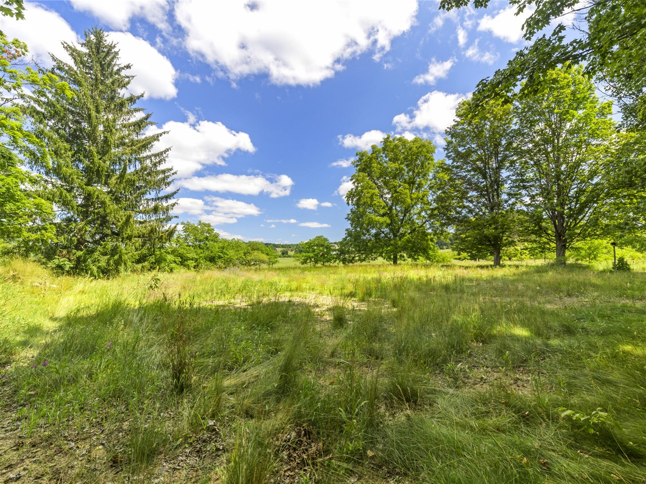 16743 Marilla Road Property Photo 7